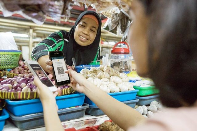 gambar kegiatan UMKM menggunakan teknologi digital